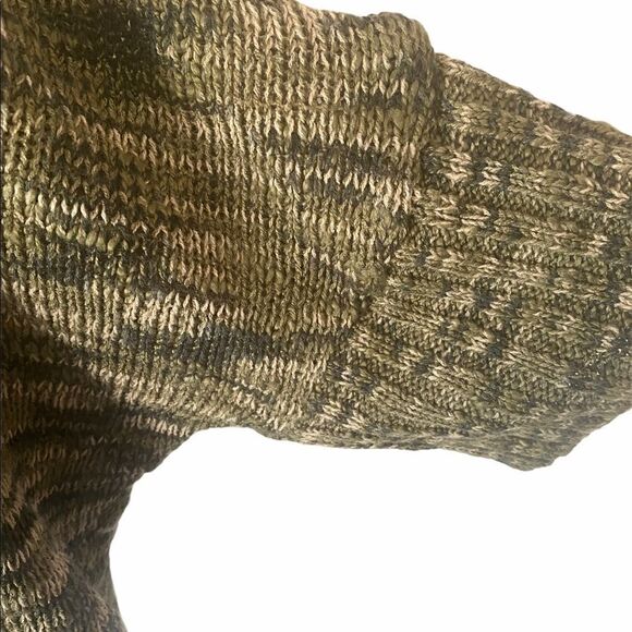 Eyelash Oversized Shades of Green Sweater - Picture 7 of 13